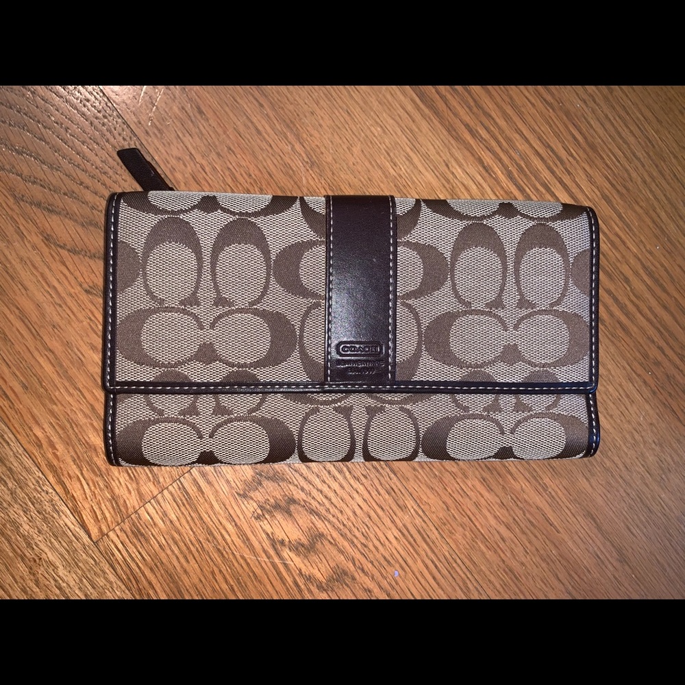 Coach wallet